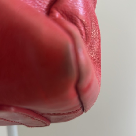 Roberto Cavalli Vibrant Red Shoulder Bag with Glossy Finish and Gold Hardware - Picture 5 of 9